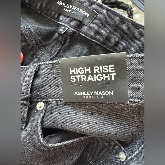 Women's High Rise Straight Embellished Black Jeans Size 7/28 NWT - Picture 8 of 10